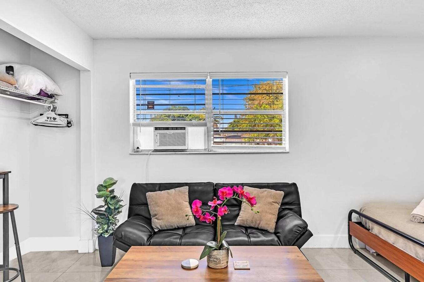 New 2 Bed Studio Close To Beach & Casino Ha04 Hollywood Exteriör bild